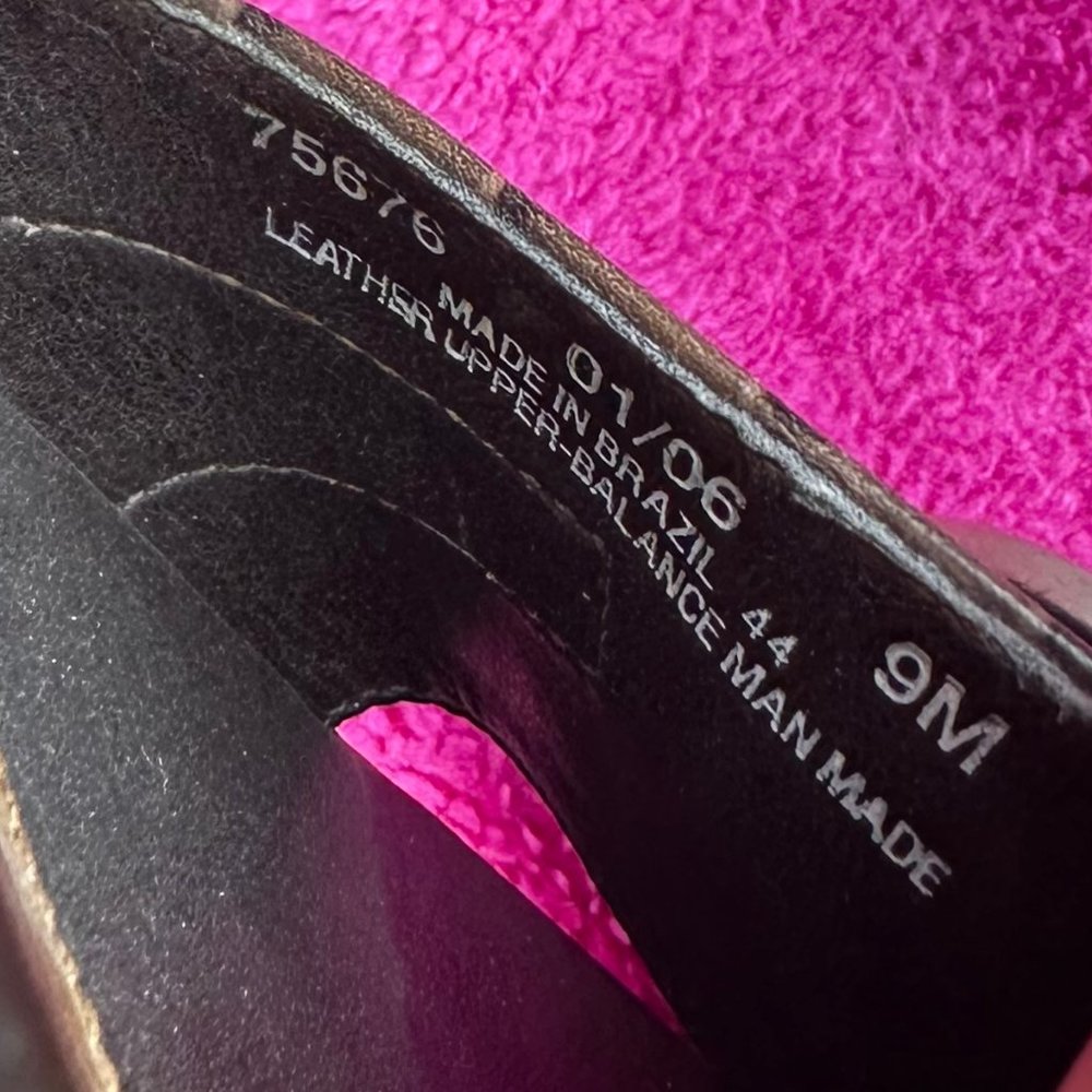 Clarks Slides Sandals Barely Worn 9m | Leather Sa… - image 8